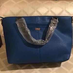 Thirty-one Jewell New with strap